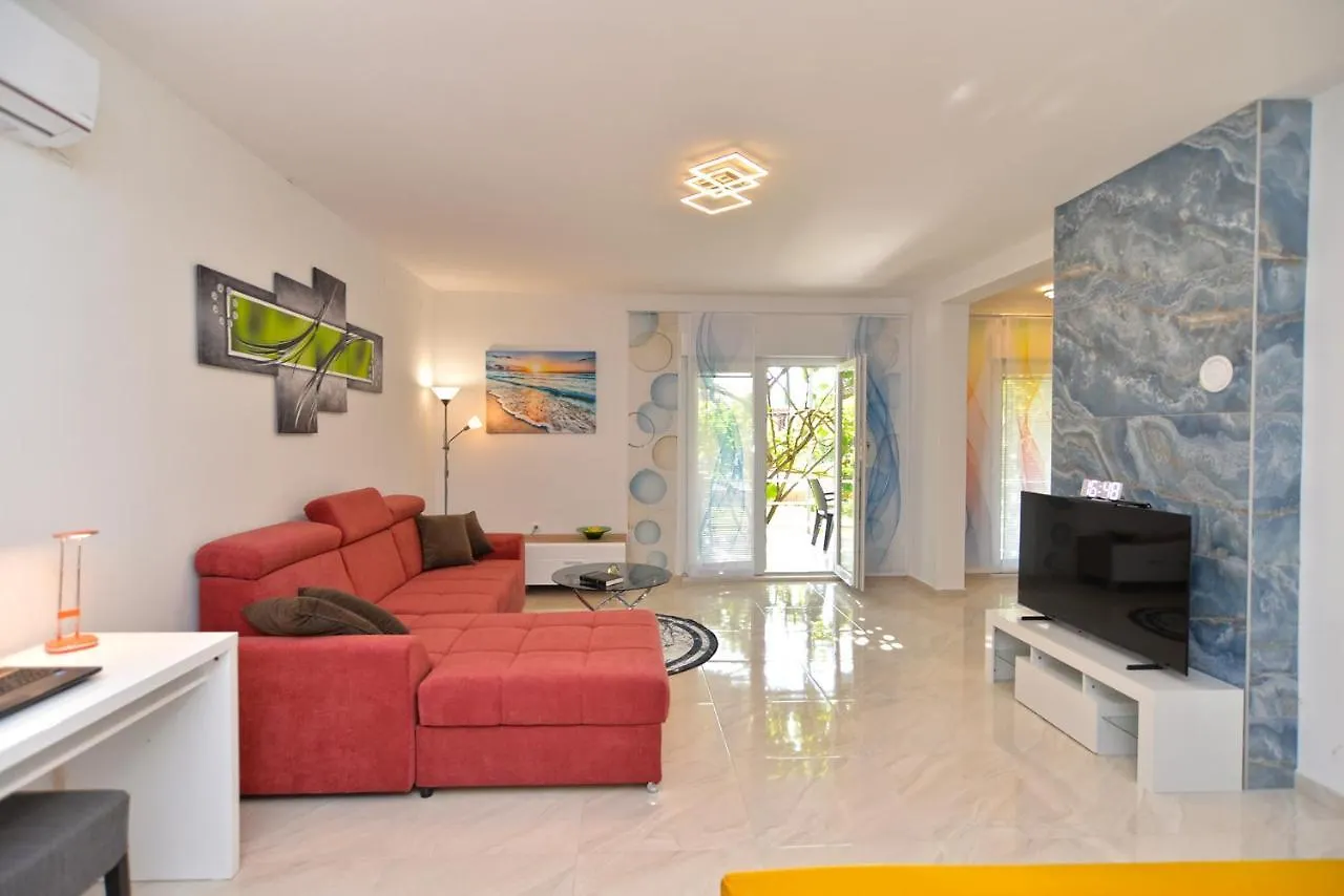 Apartments Mala Vala 925 - Adapted
